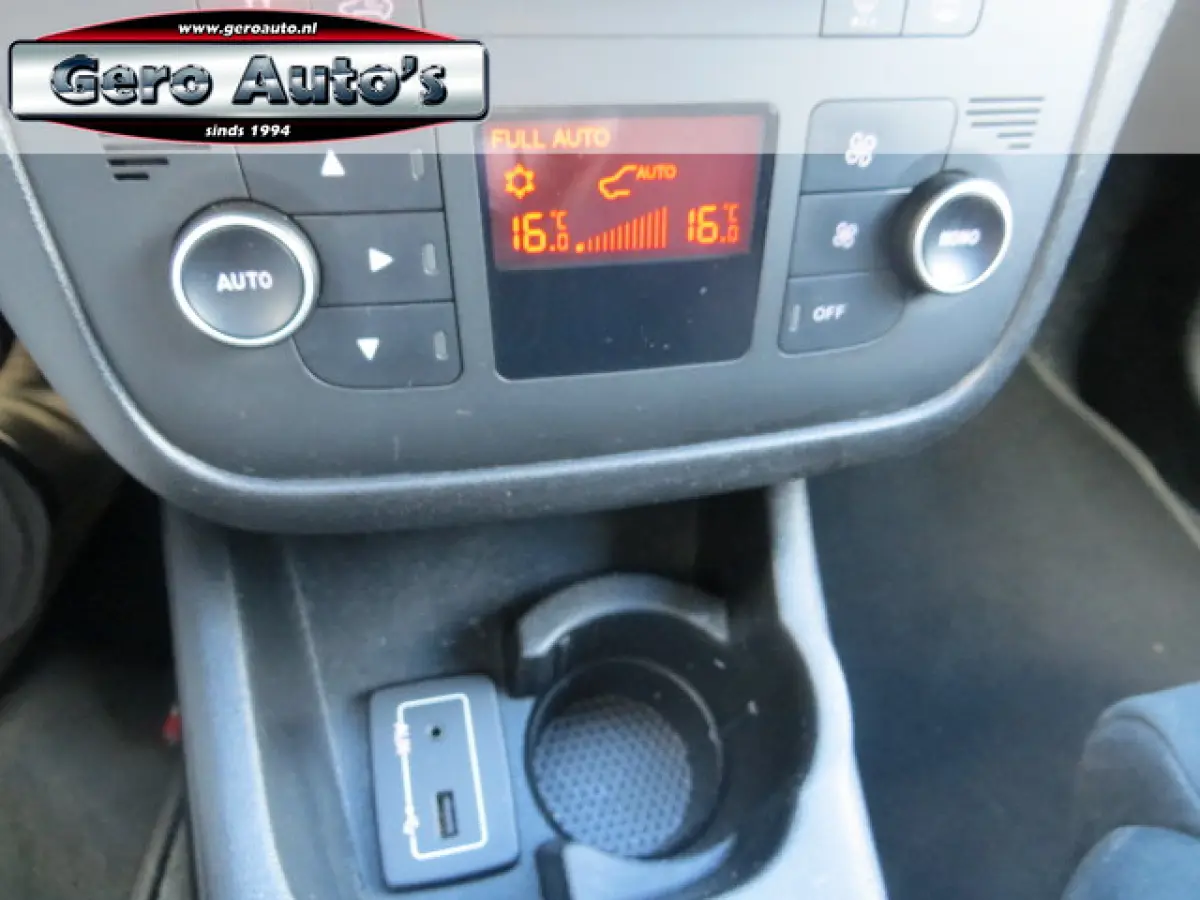 0.9 TwinAir Lounge 1eigenaar 5 deurs ,airco ecc,lmv,cruise control nederlandse auto ,prijs incl btw
