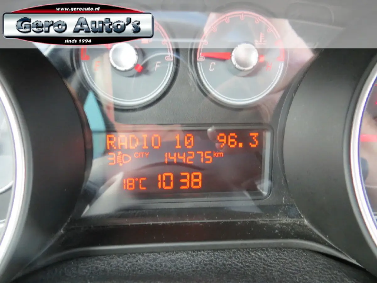 0.9 TwinAir Lounge 1eigenaar 5 deurs ,airco ecc,lmv,cruise control nederlandse auto ,prijs incl btw