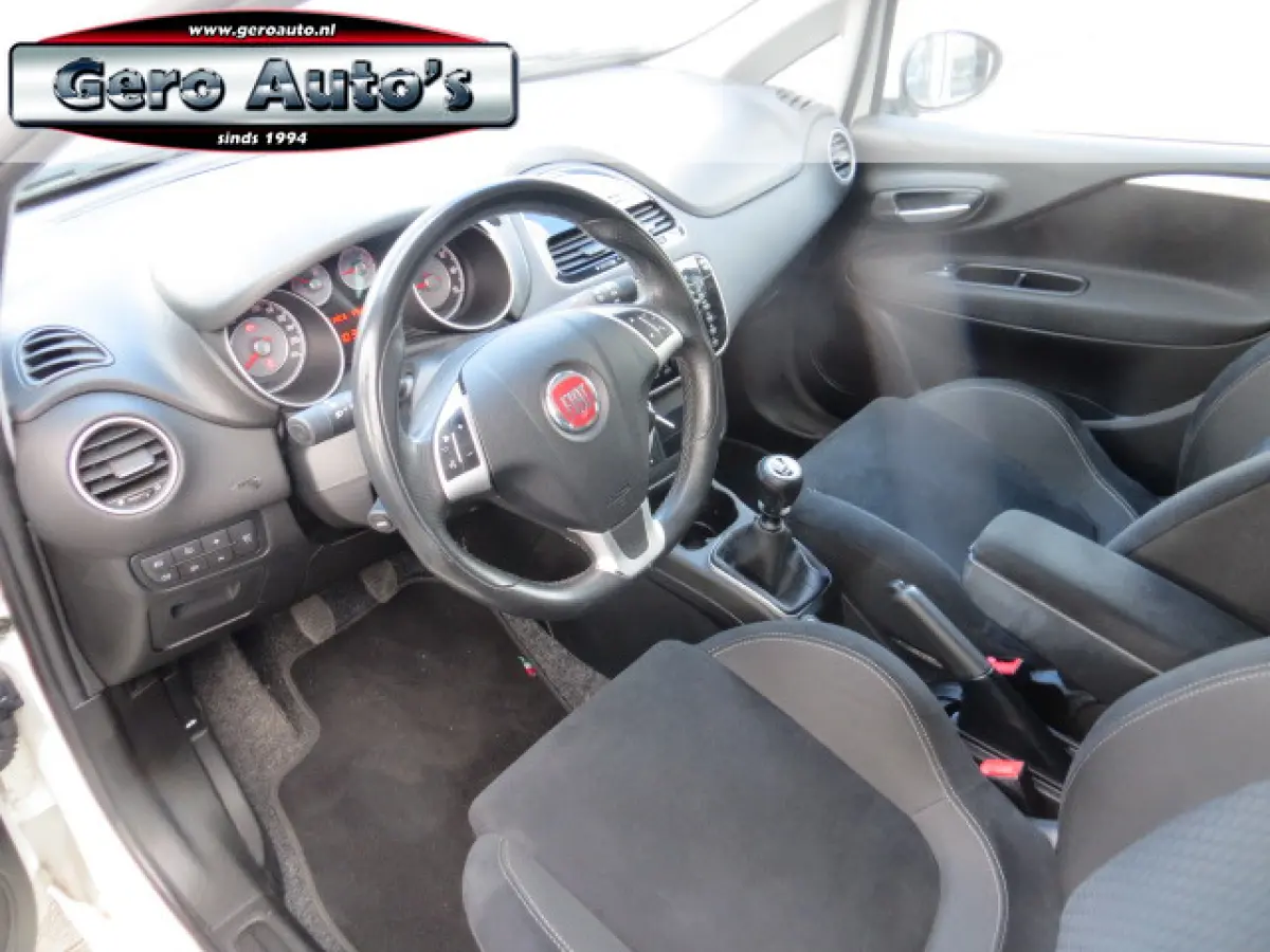 0.9 TwinAir Lounge 1eigenaar 5 deurs ,airco ecc,lmv,cruise control nederlandse auto ,prijs incl btw