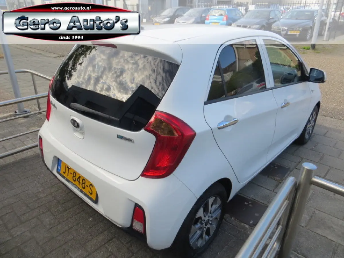 1.0 CVVT ComfortPlusLine Navigator vol extra`s airco ecc ,lmv etc