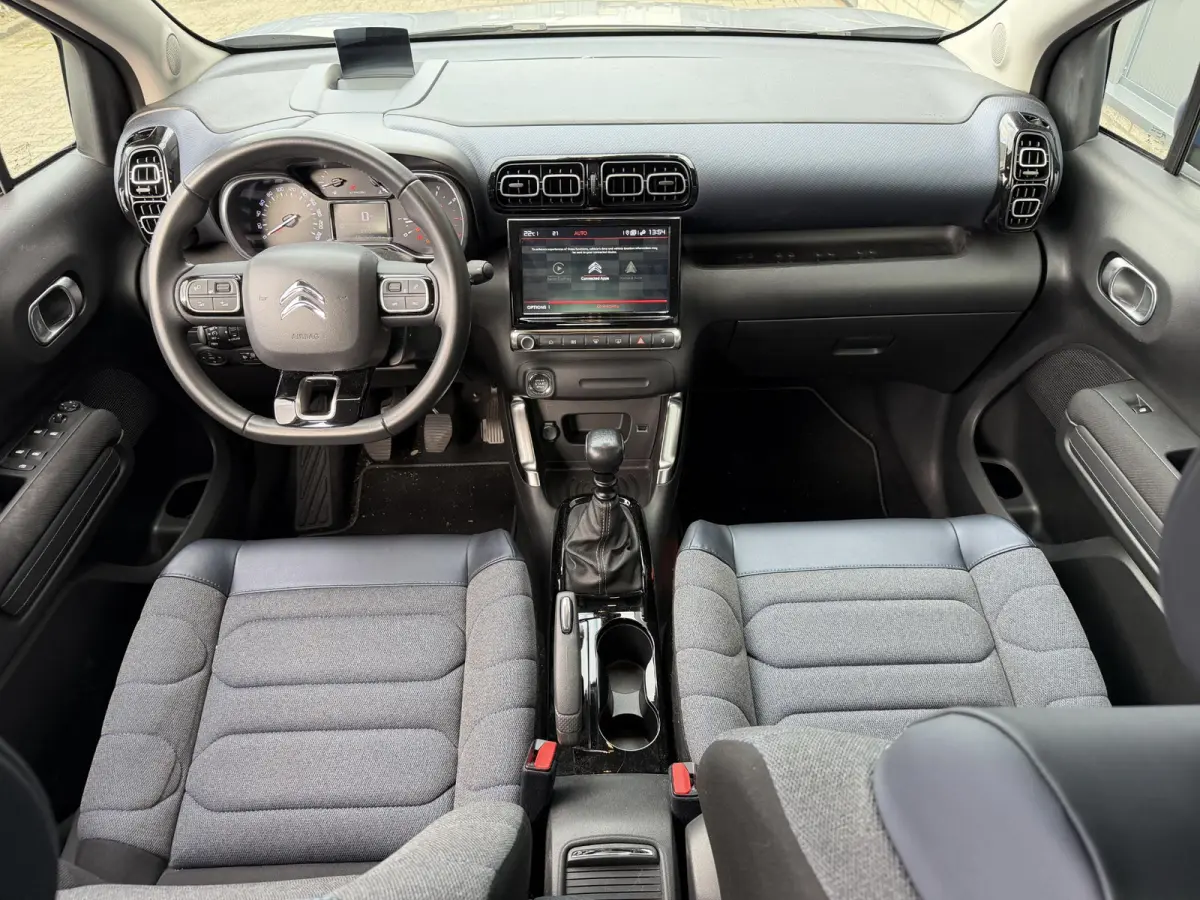1.2 PureTech Shine Ripcurl 17"/Trekhaak/Stoelverwarming/Head-up/Camera/Apple Carplay & Android Auto