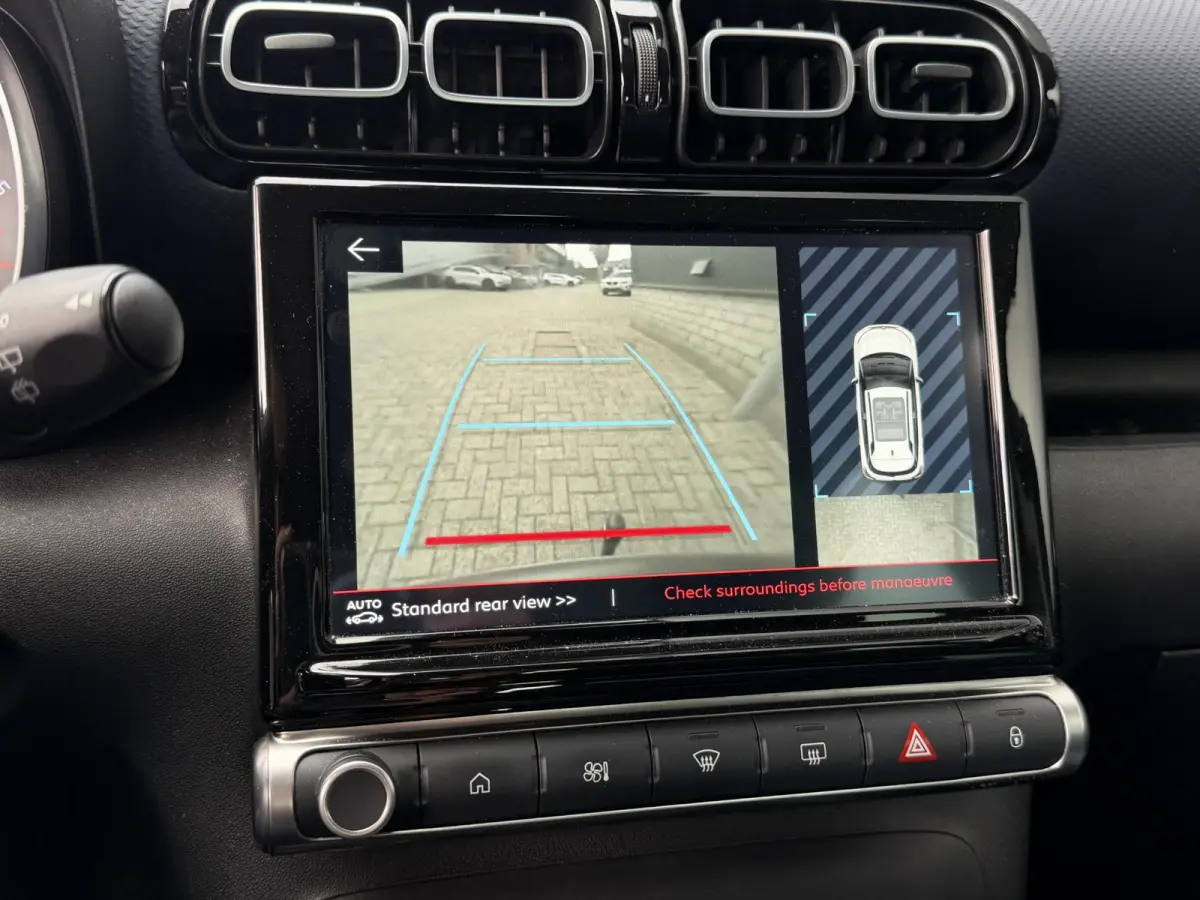 1.2 PureTech Shine Ripcurl 17"/Trekhaak/Stoelverwarming/Head-up/Camera/Apple Carplay & Android Auto