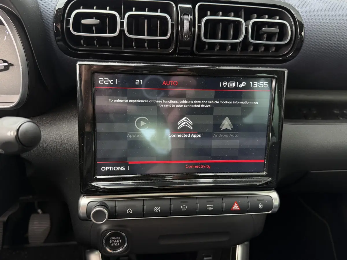 1.2 PureTech Shine Ripcurl 17"/Trekhaak/Stoelverwarming/Head-up/Camera/Apple Carplay & Android Auto
