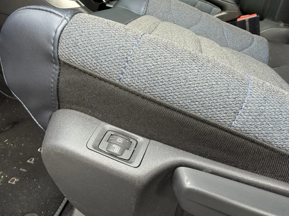 1.2 PureTech Shine Ripcurl 17"/Trekhaak/Stoelverwarming/Head-up/Camera/Apple Carplay & Android Auto