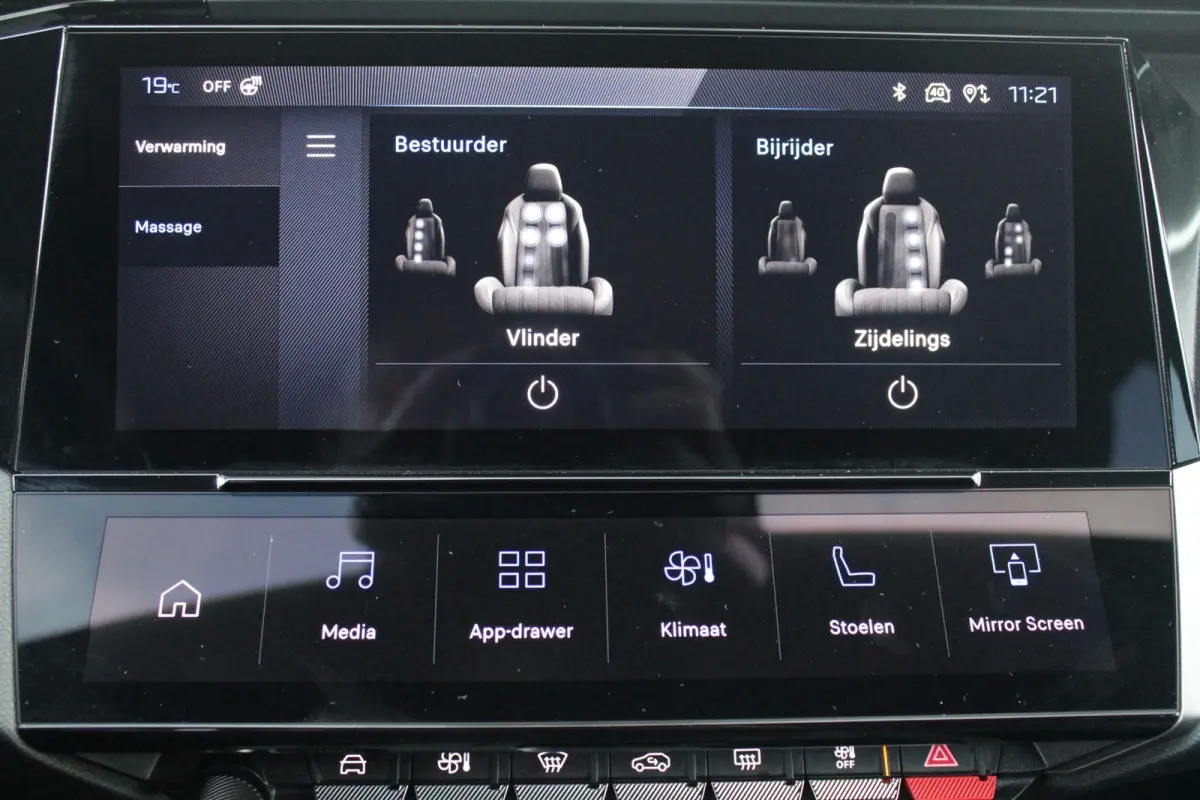 GT 54 kWh | 360° CAMERA | ELEKTRISCHE STOEL VERSTELLING MET MASAGE FUNTIE | VOORSTOELEN VERWARMD | ALCANTARA BEKLEDING | DRAADLOZE APPLE CARPLAY/ANDROID AUTO | DAB+ RADIO | ADAPTIVE CRUISE 