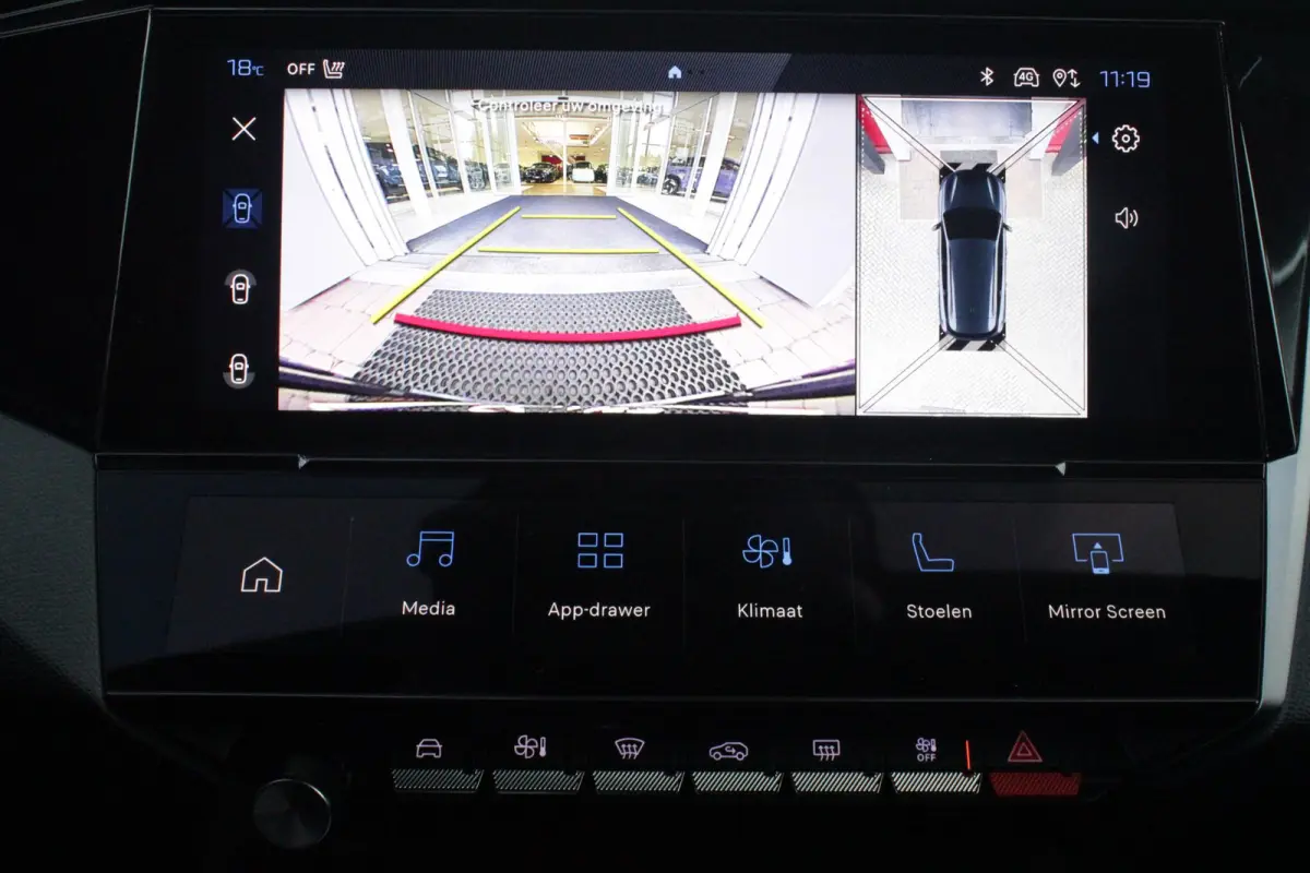 GT 54 kWh | 360° CAMERA | ELEKTRISCHE STOEL VERSTELLING MET MASAGE FUNTIE | VOORSTOELEN VERWARMD | ALCANTARA BEKLEDING | DRAADLOZE APPLE CARPLAY/ANDROID AUTO | DAB+ RADIO | ADAPTIVE CRUISE 
