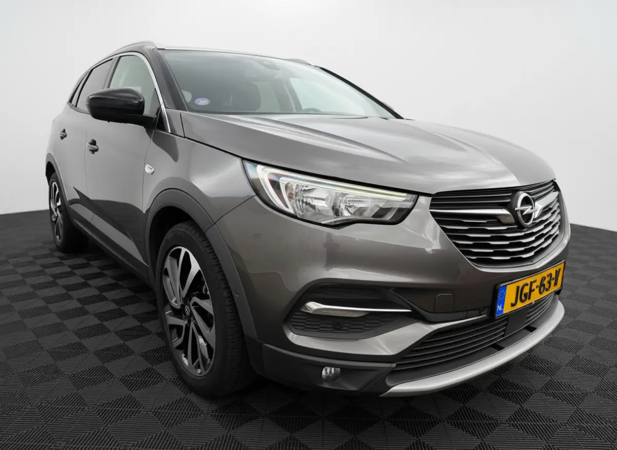 1.2 Turbo 130pk Innovation, Navi & CarPlay | 18inch | Pdc