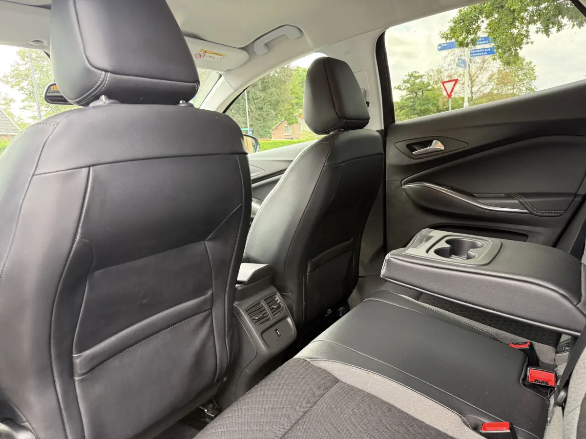 1.2 Turbo 130pk Innovation, Navi & CarPlay | 18inch | Pdc