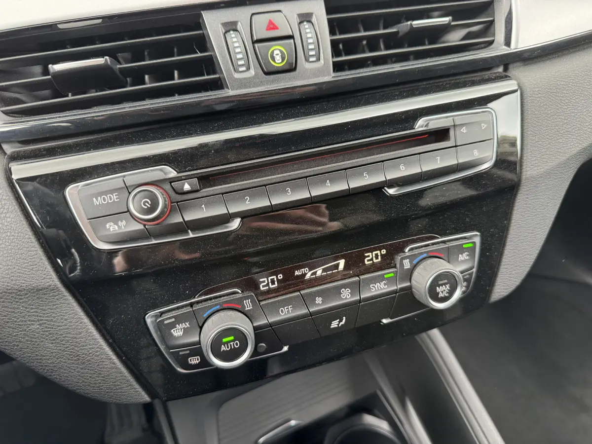 xDrive20i 192pk Executive Aut., Driving assist | Trekhaak