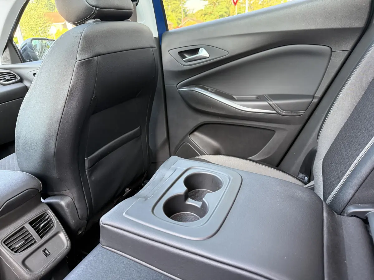 1.2 Turbo 130pk Executive, Pano | Clima | Navi & CarPlay