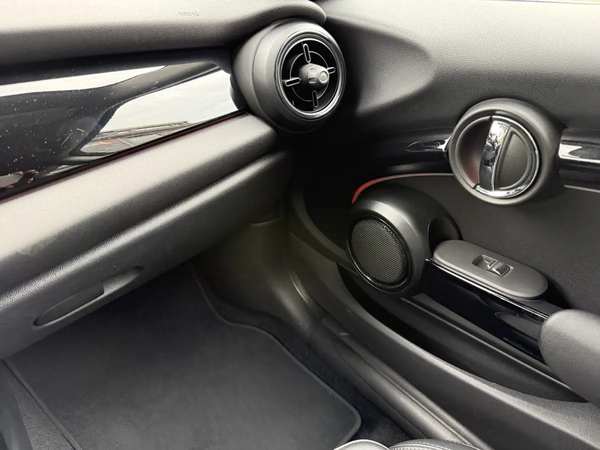 SE 33 kWh, SOH 96% | Sport leder | Clima | Navi & CarPlay