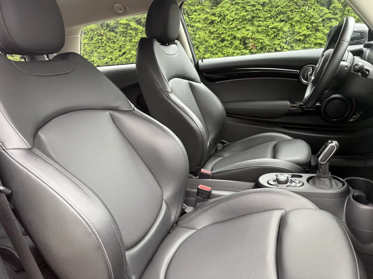 SE 33 kWh, SOH 96% | Sport leder | Clima | Navi & CarPlay