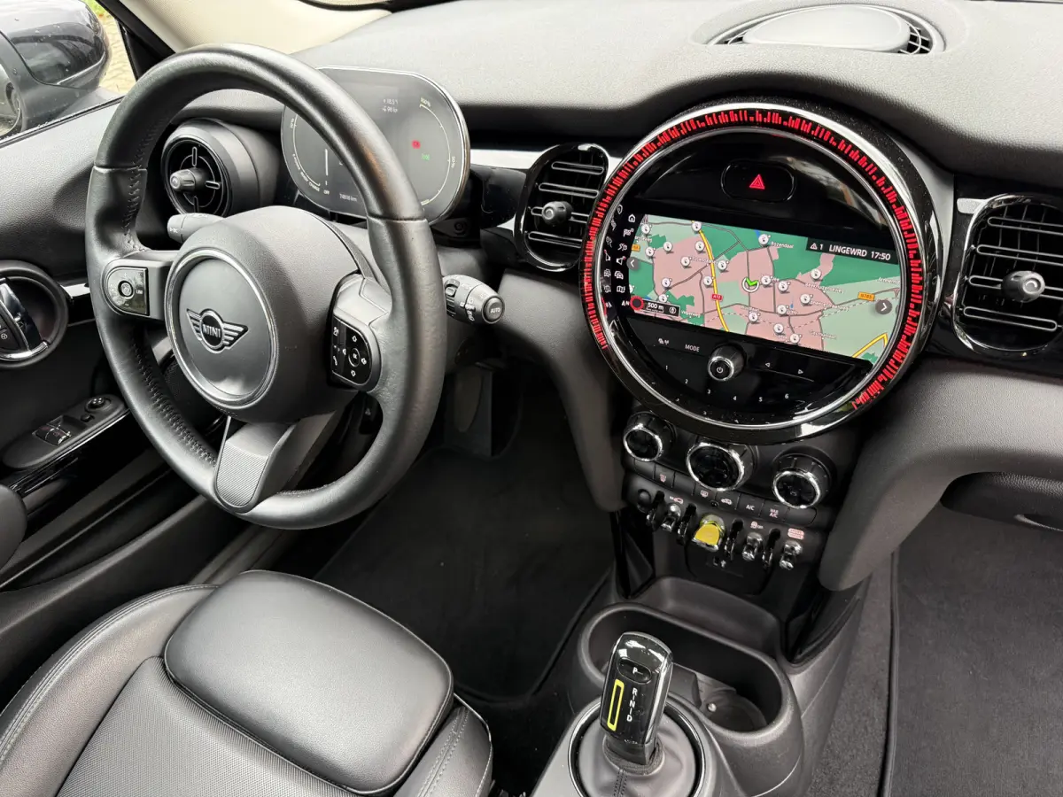 SE 33 kWh, SOH 96% | Sport leder | Clima | Navi & CarPlay