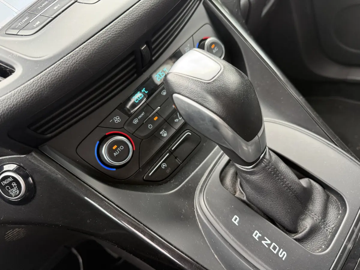 1.5 EB 180pk AWD Titanium Aut., Trekhaak | Navi | Clima | Orig NL auto