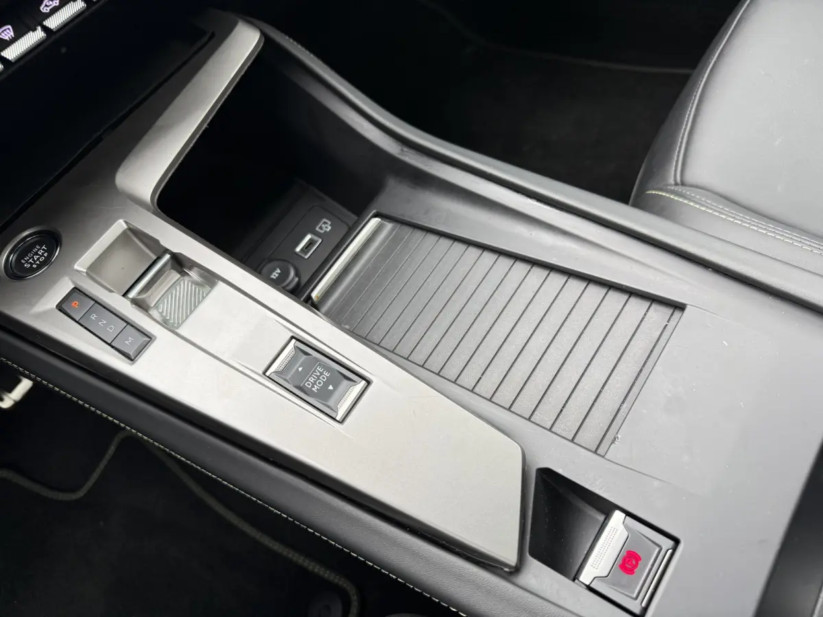 Hybrid 145 e-DCS6 GT aut., Schuif/kanteldak | Trekhaak | 360 Vision | Massage stoelen