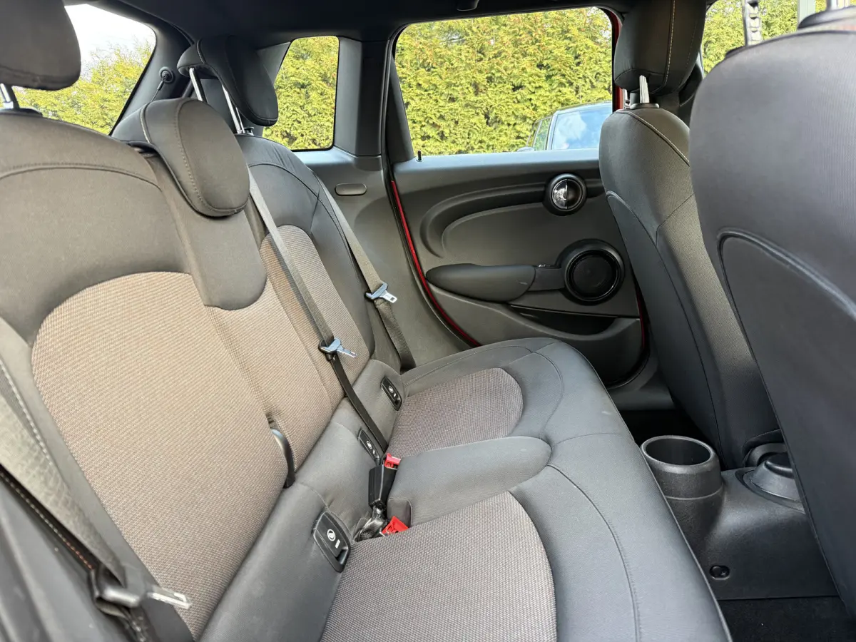 Mini 1.5 136pk Clima | Navi | Led