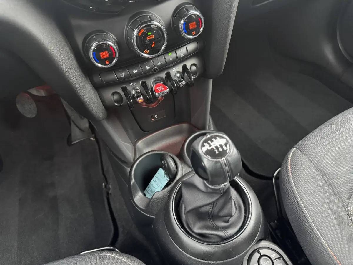 Mini 1.5 136pk Clima | Navi | Led