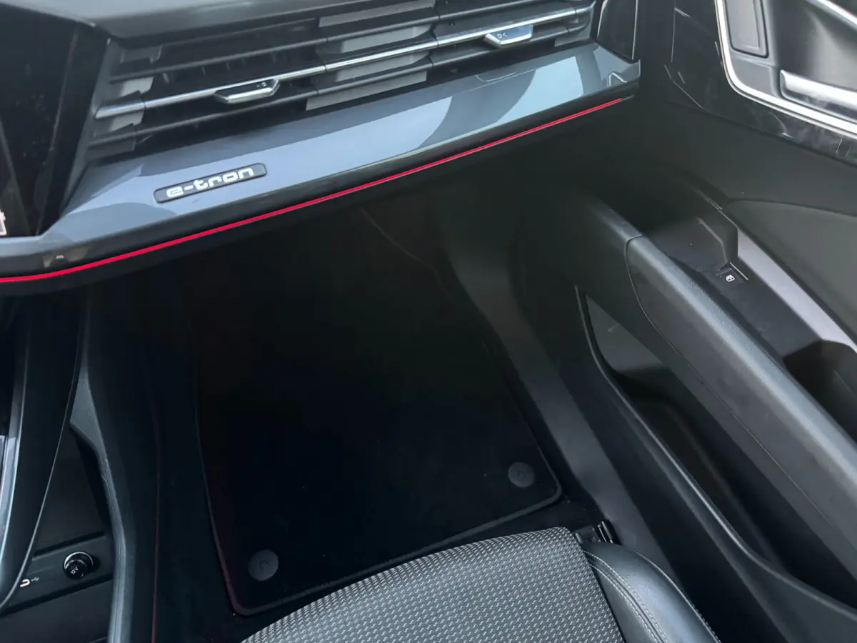 40 S edition 77 kWh, S-Line | SOH 92% | Navi & CarPlay | Camera