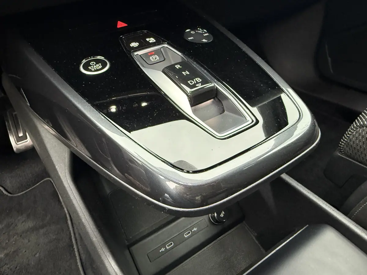 40 S edition 77 kWh, S-Line | SOH 92% | Navi & CarPlay | Camera