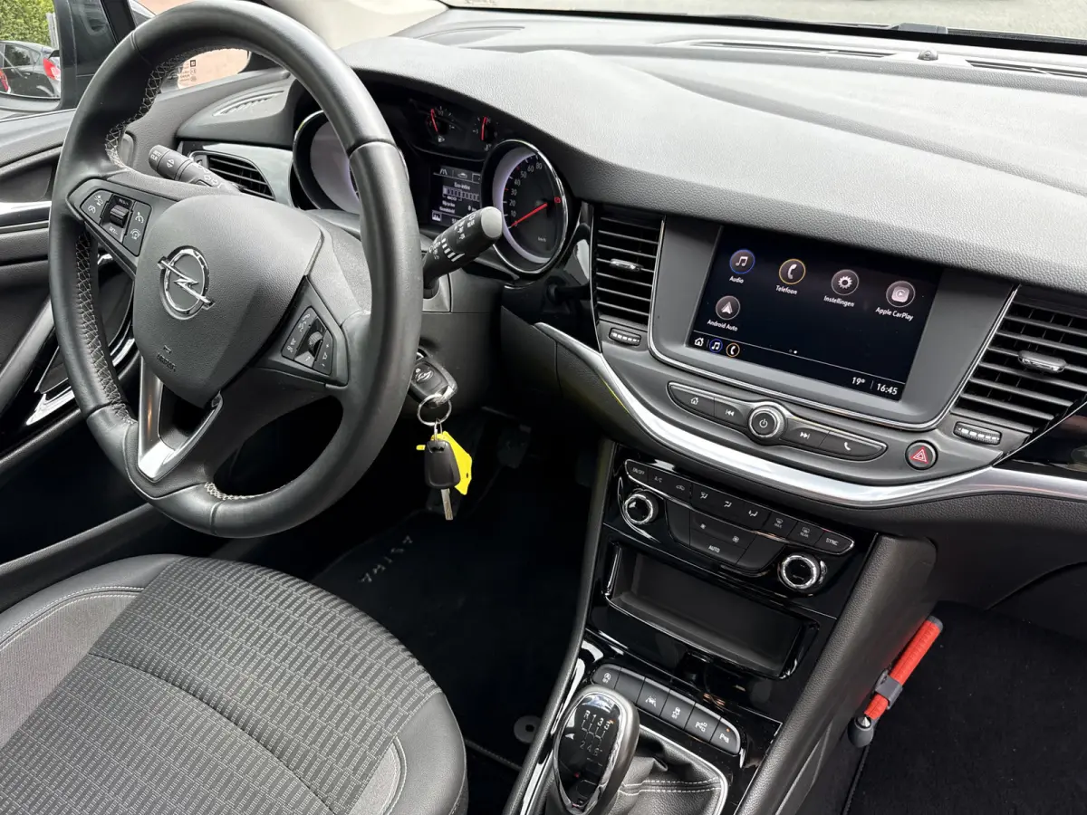 1.2T 110pk Design & Tech, Camera | Navi & Carplay