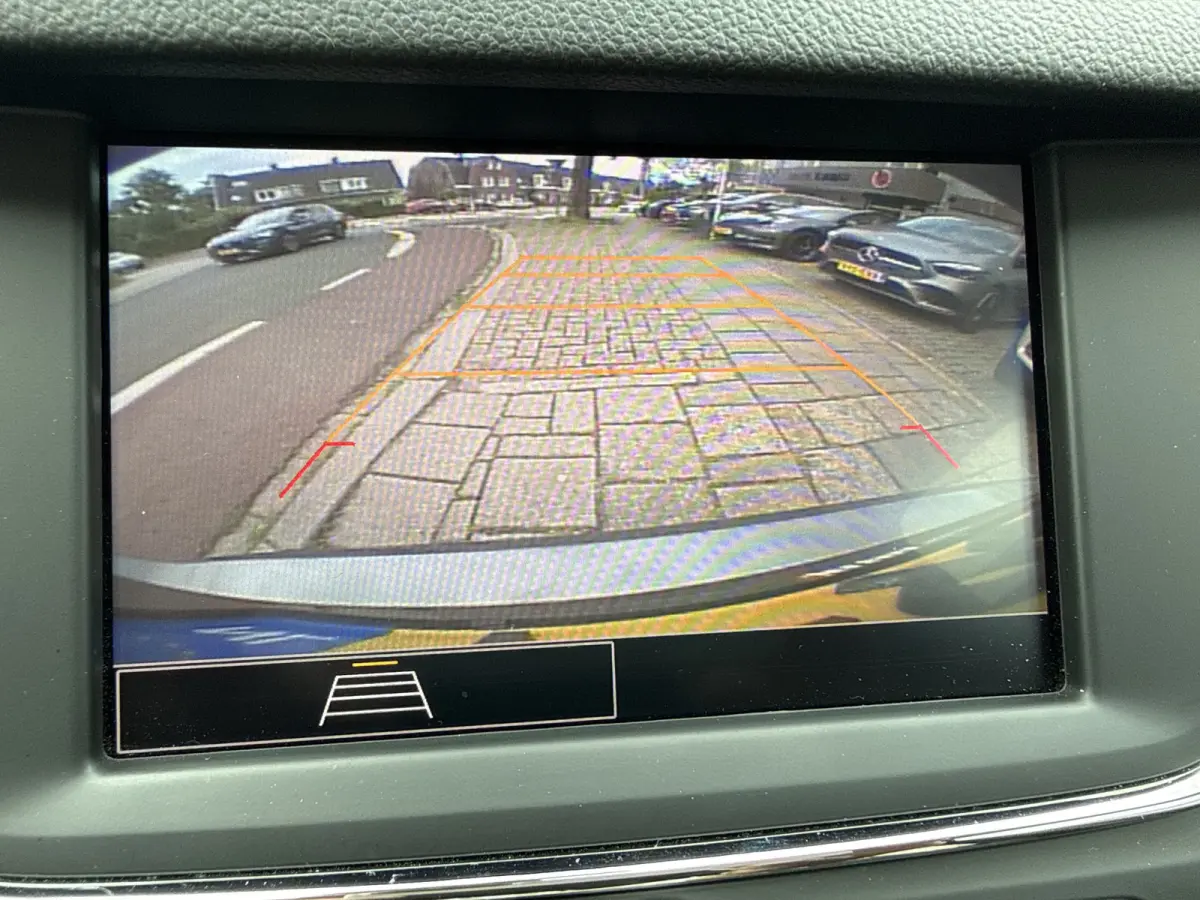 1.2T 110pk Design & Tech, Camera | Navi & Carplay