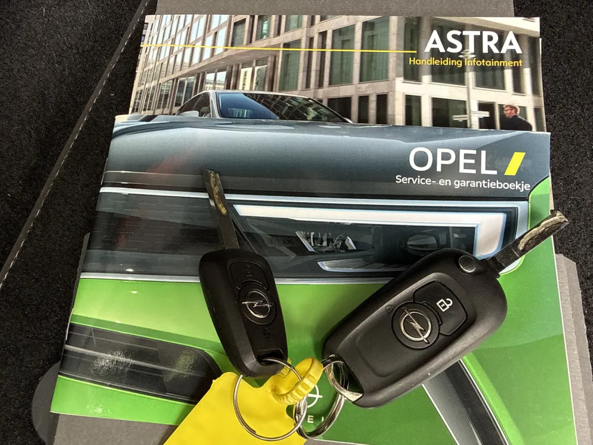 1.2T 110pk Design & Tech, Camera | Navi & Carplay