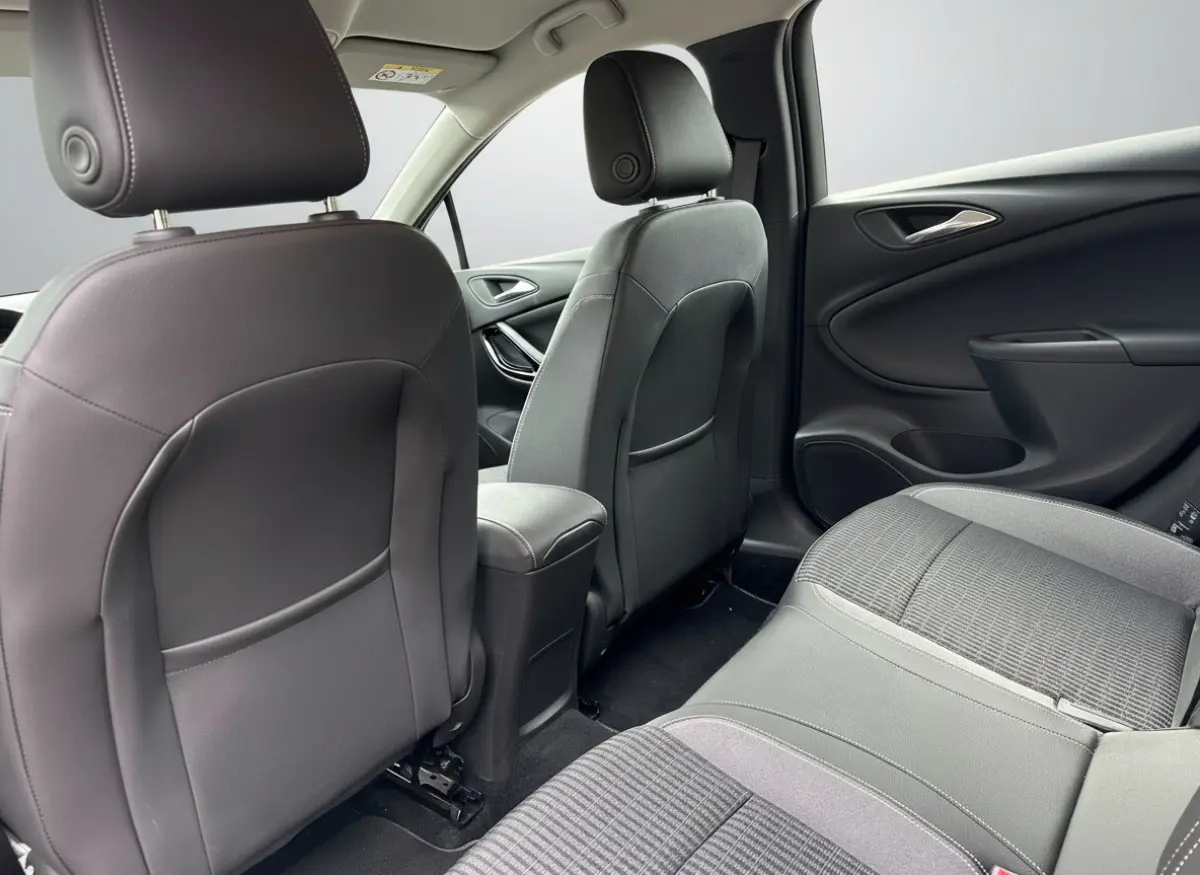 1.2T 110pk Design & Tech, Camera | Navi & Carplay