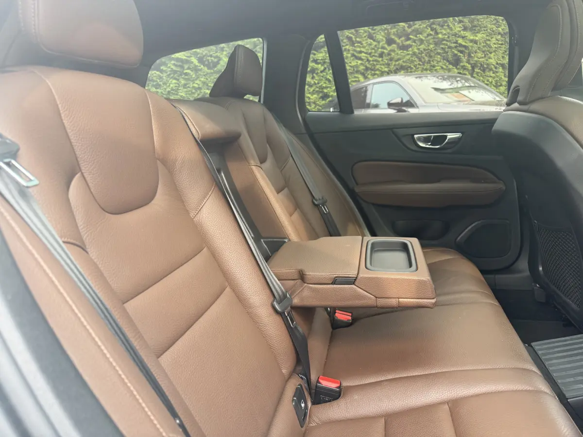 T6 Recharge AWD Inscription, SOH 82% | Pano | Trekhaak | Camera