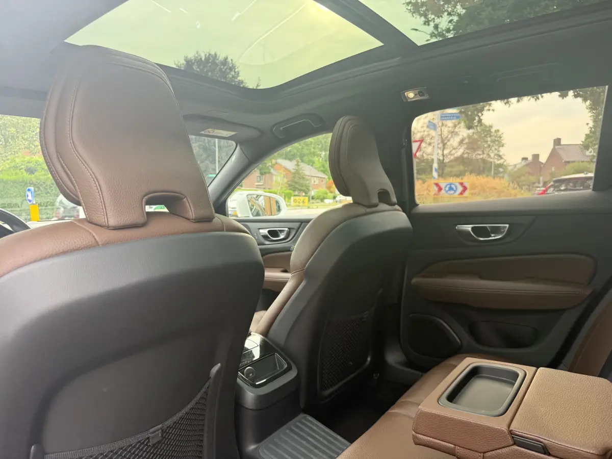 T6 Recharge AWD Inscription, SOH 82% | Pano | Trekhaak | Camera