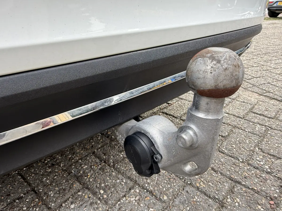 T6 Recharge AWD Inscription, SOH 82% | Pano | Trekhaak | Camera