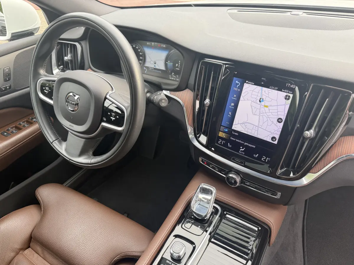 T6 Recharge AWD Inscription, SOH 82% | Pano | Trekhaak | Camera