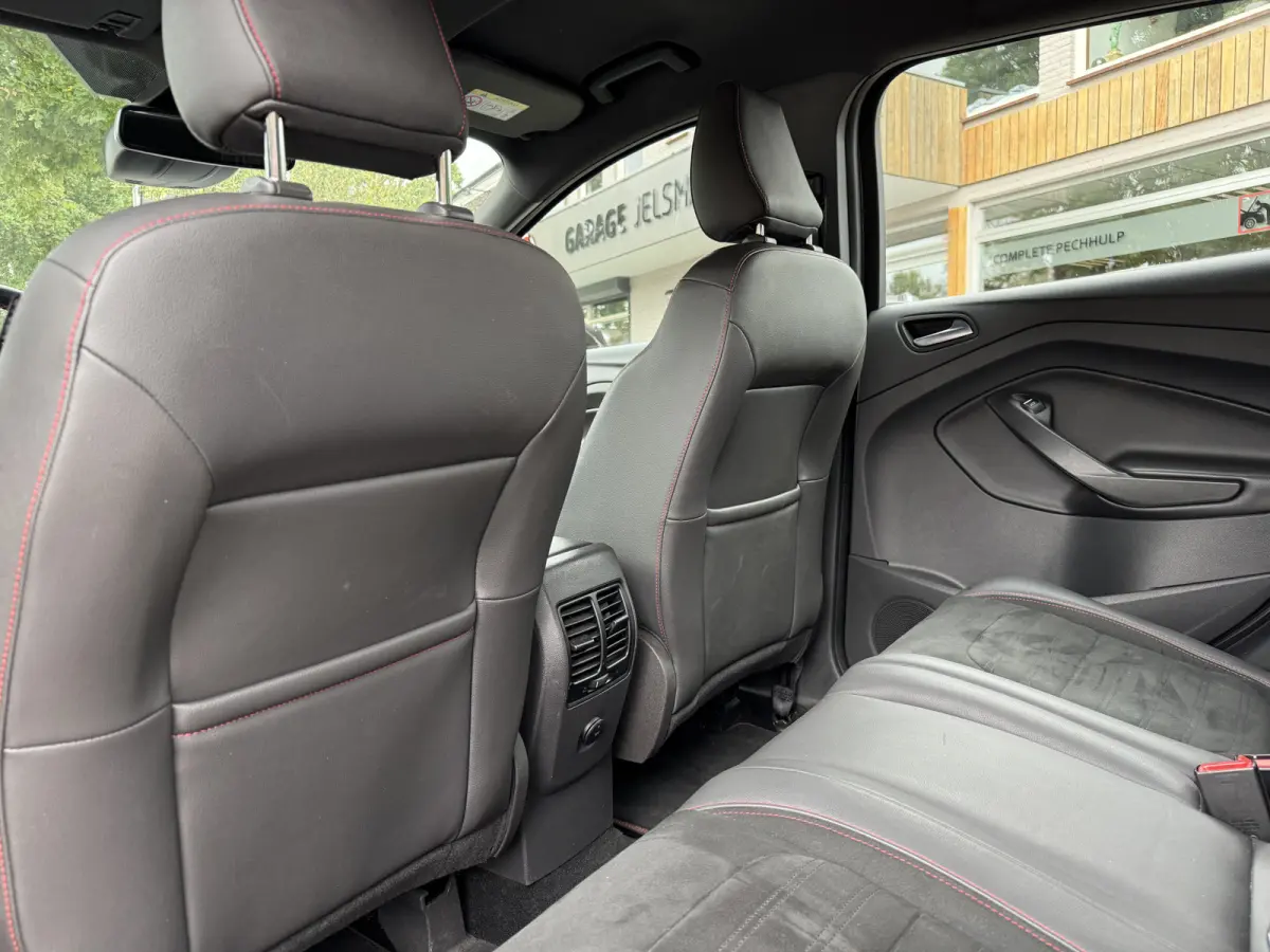 1.5 EcoBoost 120pk ST Line, Trekhaak | Navi | Clima | Orig. NL auto