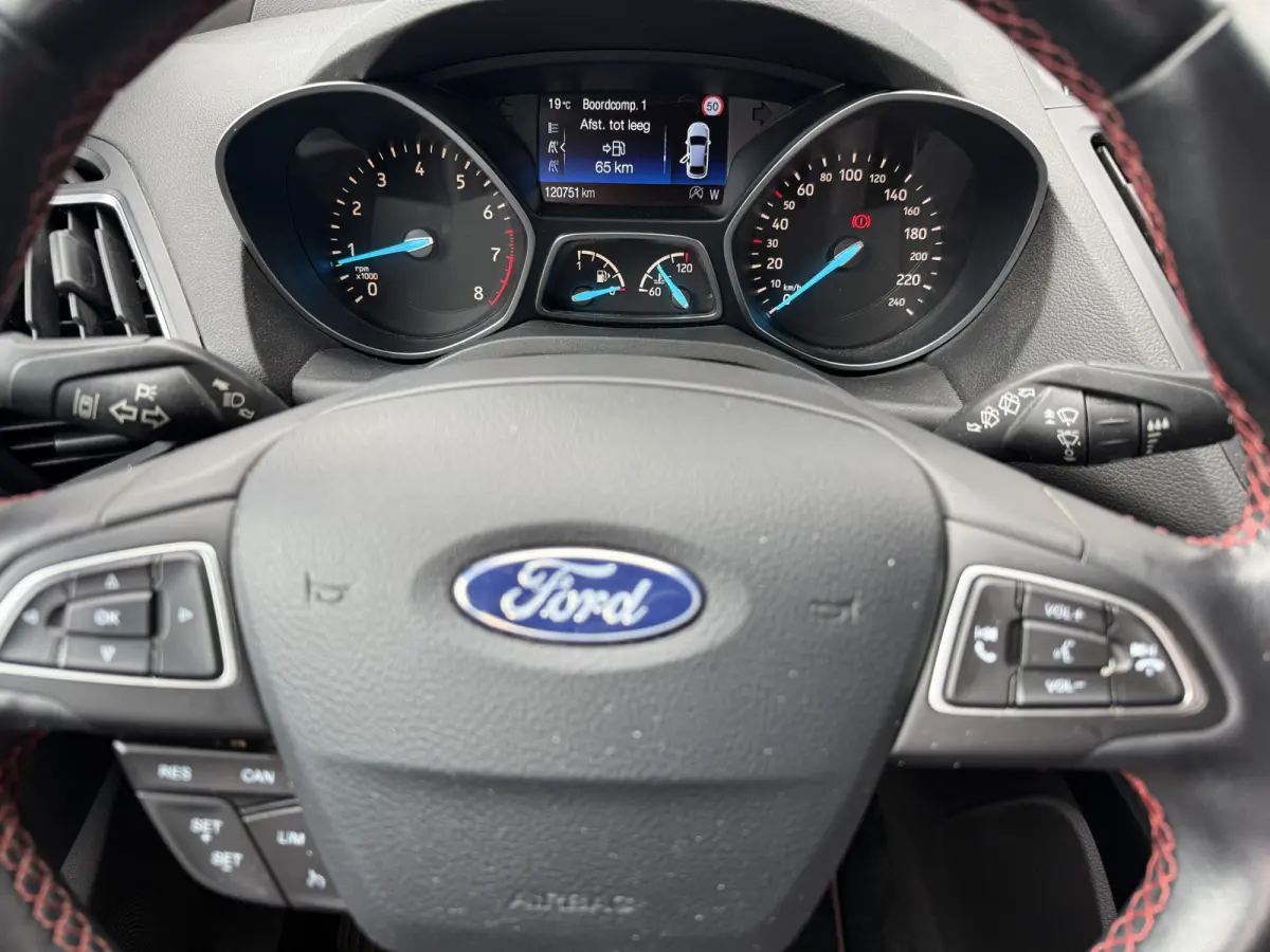 1.5 EcoBoost 120pk ST Line, Trekhaak | Navi | Clima | Orig. NL auto