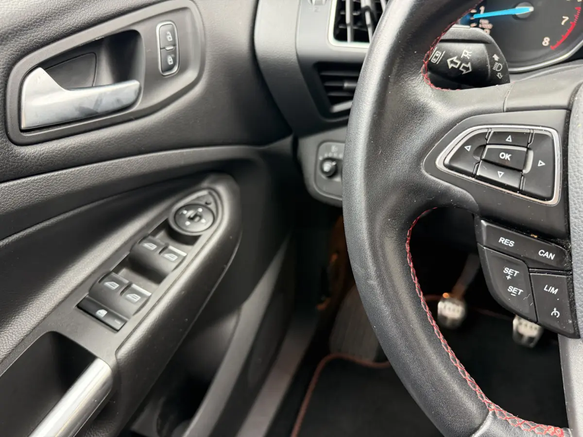 1.5 EcoBoost 120pk ST Line, Trekhaak | Navi | Clima | Orig. NL auto