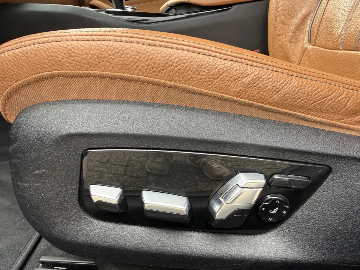 530e Business Edition Plus, Sport-leder Dakota | Orig NL auto | Navi & CarPlay
