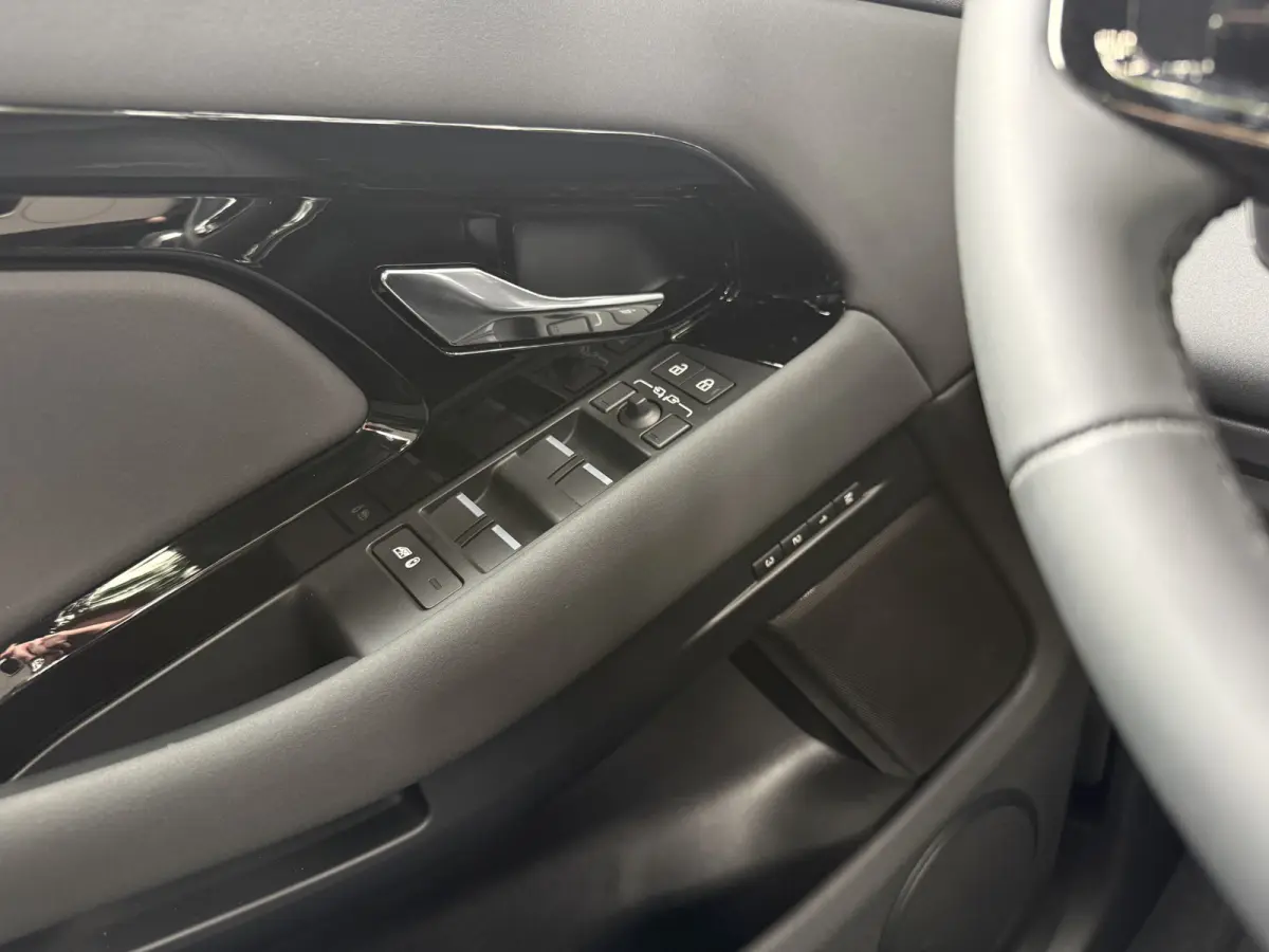 P270e PHEV AWD SE Dynamic Edition, Pano | Winter-pack | Camera | Orig. NL auto