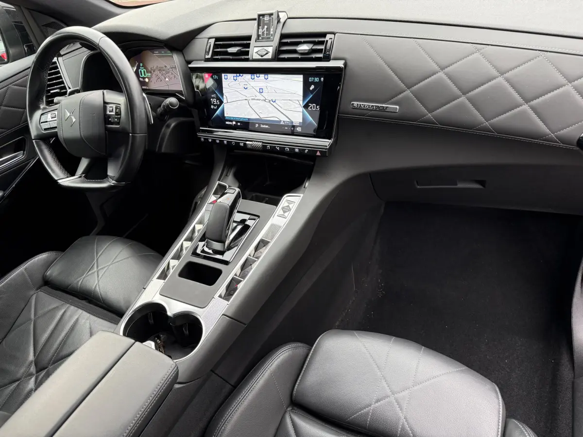 E-Tense Rivoli Aut. SOH 91% | PHEV 225pk | Leer | Navi & CarPlay | Camera