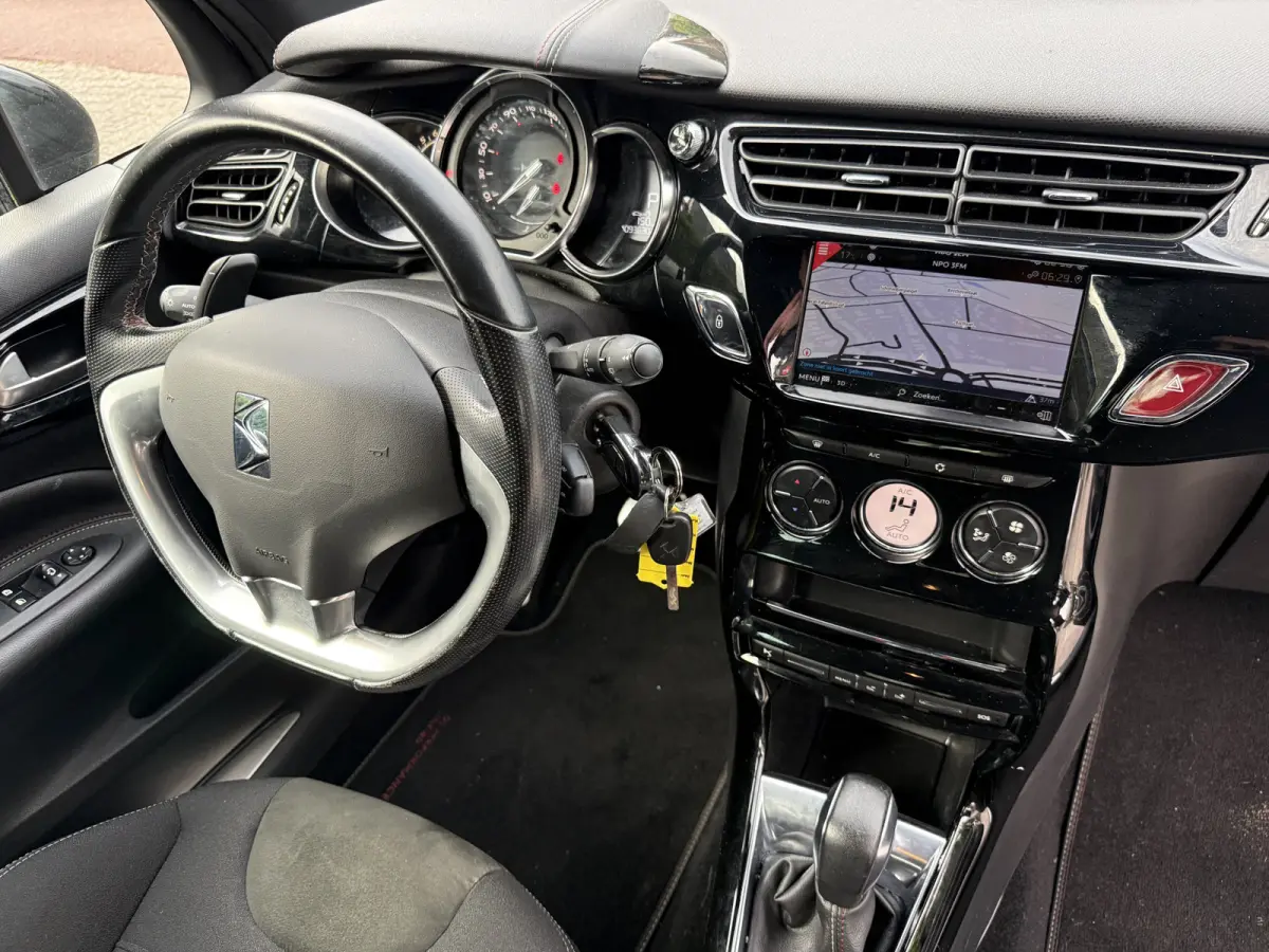 1.2T 110pk PT Performance Line Aut6, Clima | Navi & CarPlay | Camera