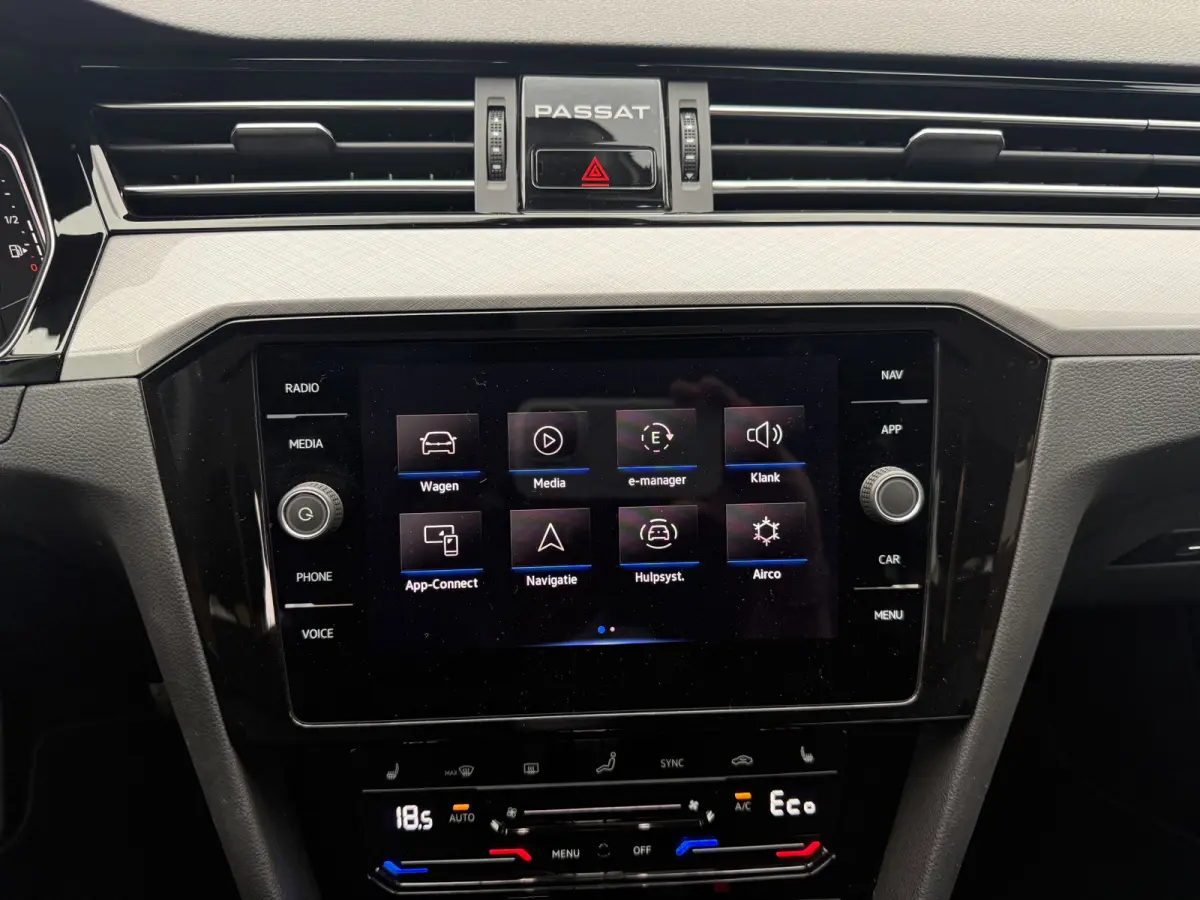 GTE Business aut., SOH 90% | Camera | Winter-pack | Navi | Digi dashboard