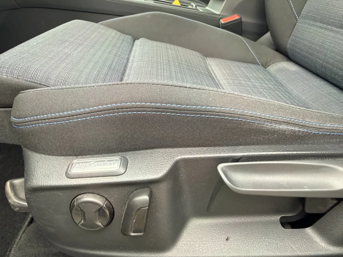 GTE Business aut., SOH 90% | Camera | Winter-pack | Navi | Digi dashboard