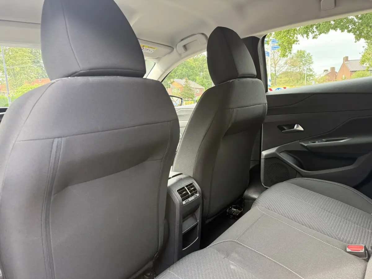 1.6 HYbrid 180 Pack Business Aut., 18inch GT-line | Trekhaak | Navi & CarPlay