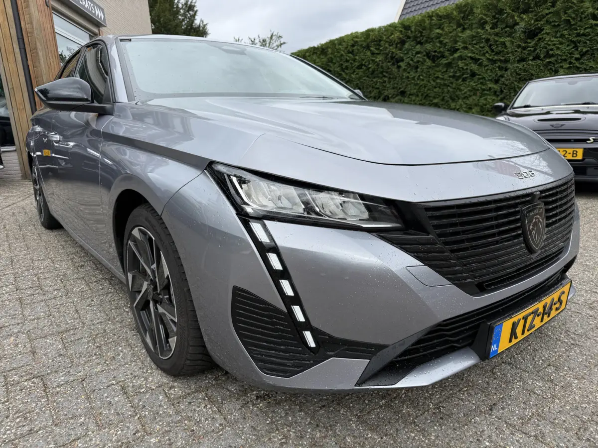 1.6 HYbrid 180 Pack Business Aut., 18inch GT-line | Trekhaak | Navi & CarPlay