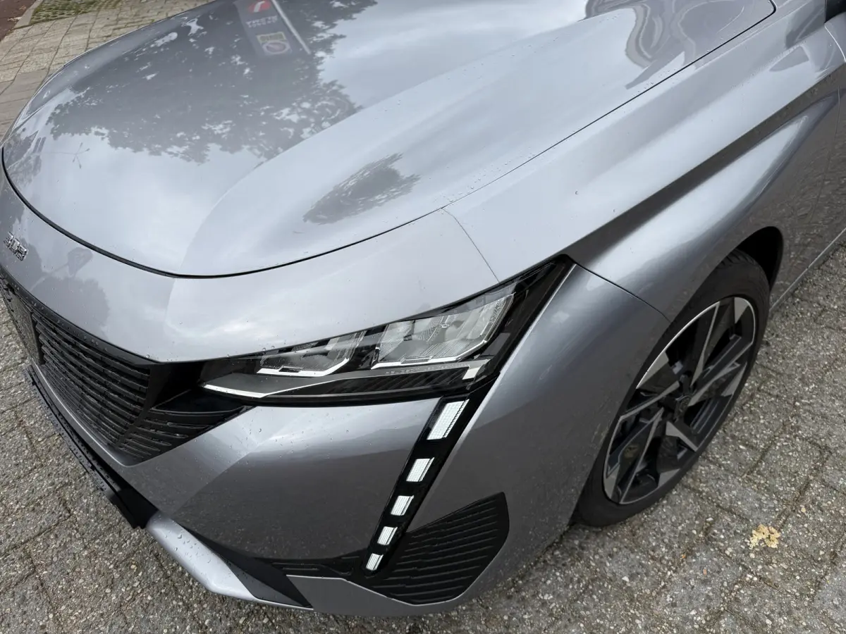 1.6 HYbrid 180 Pack Business Aut., 18inch GT-line | Trekhaak | Navi & CarPlay