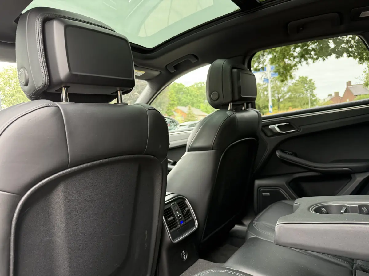 2.0 T 265pk, Luchtvering | Sport Chrono | 18-weg stoelen | Keyless | NL auto