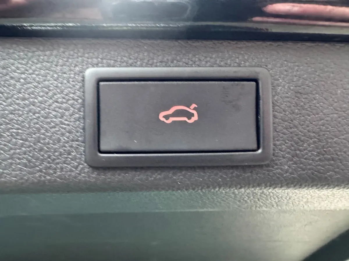 iV PHEV Upgrade Bus. Edition+ SOH 95% | Sport pack | Camera | Canton