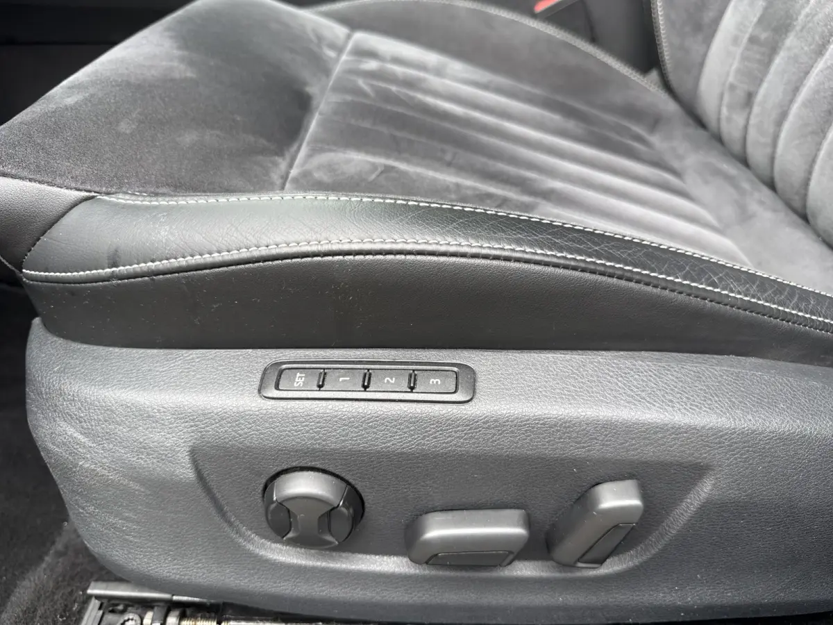 iV PHEV Upgrade Bus. Edition+ SOH 95% | Sport pack | Camera | Canton