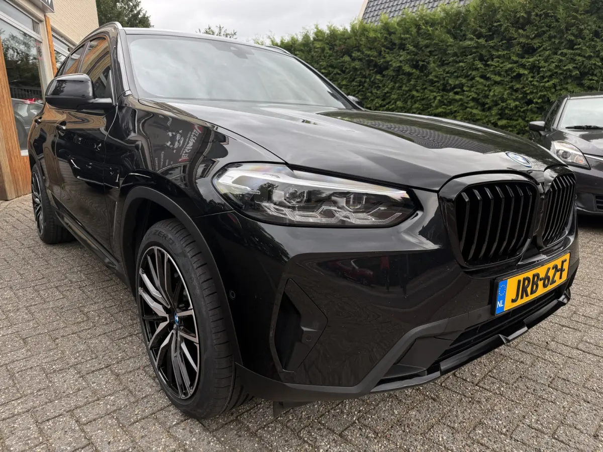 xDrive30e B.E.+ SOH 96% | Camera | Sport-pack | Navi & CarPlay
