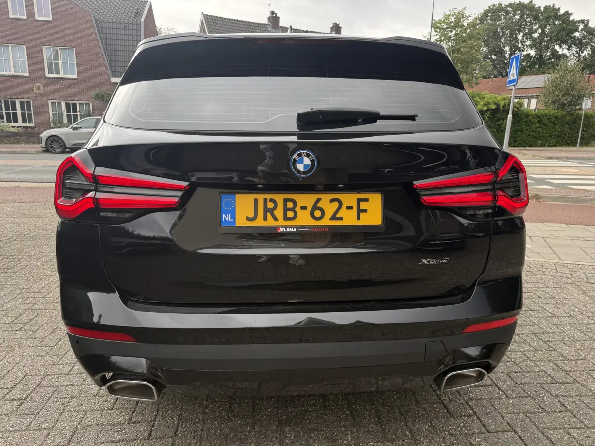 xDrive30e B.E.+ SOH 96% | Camera | Sport-pack | Navi & CarPlay