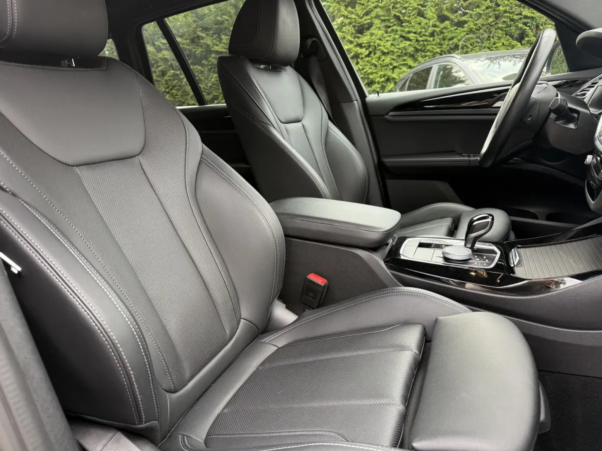 xDrive30e B.E.+ SOH 96% | Camera | Sport-pack | Navi & CarPlay