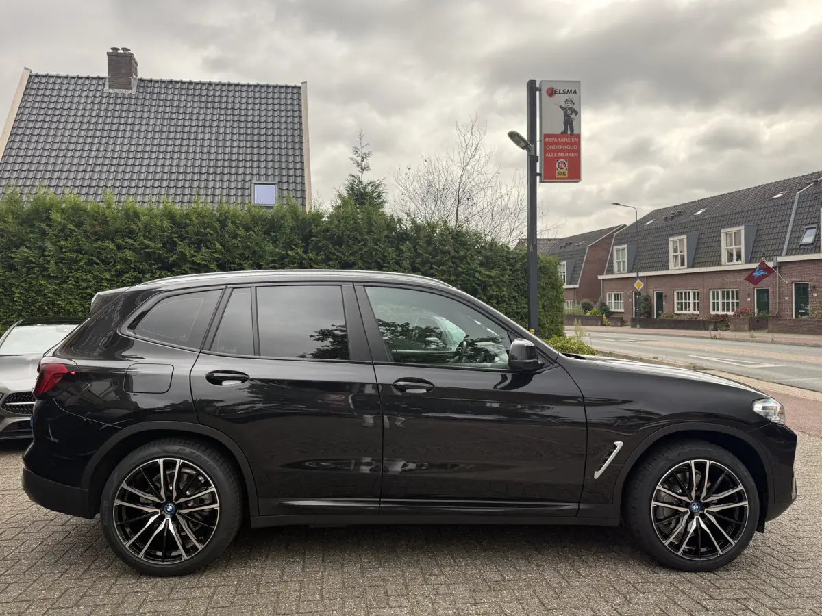 xDrive30e B.E.+ SOH 96% | Camera | Sport-pack | Navi & CarPlay